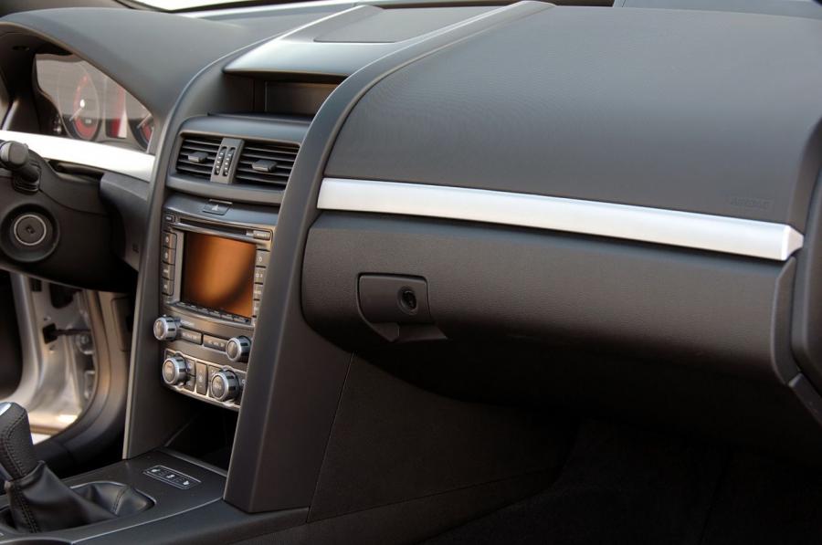  Pontiac G8 GXP 2009 года  (фото 33 из 79)